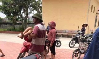 Cả 2 cháu bé ngã xuống sông đều đã tử vong - Ảnh: Hoàng Long