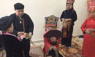 Các nghi lễ cúng thần được các Thầy Mo, Thầy Tào hành lễ chu đáo trong ngày xuân. Ảnh: Duy Chiến