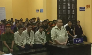 Các bị cáo trong phiên toà. Ảnh: Duy Chiến