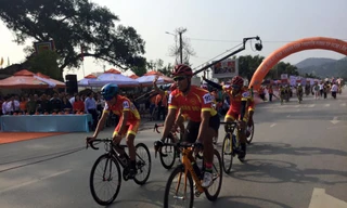 Cuộc đua xuất phát từ địa đầu Tổ quốc- Lạng Sơn đến mũi Cà Mau *ảnh: Duy Chiến