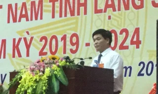 Ông Nông Dương Chấn, tân Chủ tịch Ủy ban MTTQ tỉnh Lạng Sơn phát biểu nhận nhiệm vụ .Ảnh: Duy Chiến