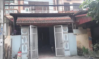 Ngôi nhà cao tầng của ông L và bà T giờ trở nên vắng lặng, buồn bã .Ảnh: Duy Chiến