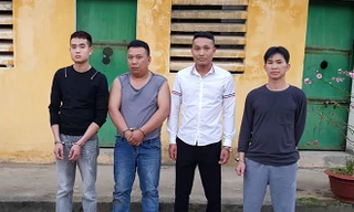 Tạm giữ hình sự một số đối tượng vi phạm về pháo .Ảnh: Việt Dũng 