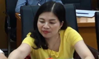 Bà Thu giải trình những vấn đề liên quan đến công tác quản lý tài sản công. Ảnh: HN 