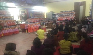 Cầu siêu cho các linh hồn cán bộ, nhân dân tử nạn trong cuộc chiến bảo vệ biên giới. Ảnh: Duy Chiến