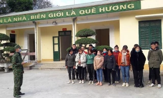 Nhóm người định nhập cảnh sang Trung Quốc bị lực lượng biên phòng Cao Bằng ngăn chặn .Ảnh: TL