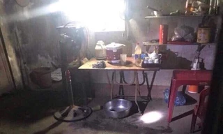 Uống rượu say, bác đâm gục cháu tử vong trên bàn nhậu