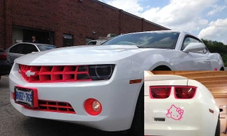 Chevrolet Camaro độ … Hello Kitty
