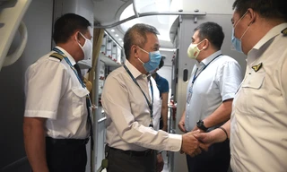 'Chuyện lạ' về chuyến bay đón người Việt từ Mỹ về nước