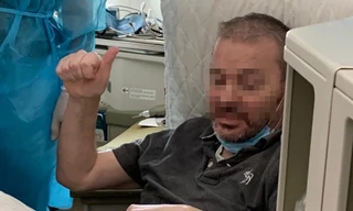 Nam phi công người Anh đã về nước với sức khoẻ đang phục hồi sau thời gian dài chiến đấu với dịch COVID-19 tại Việt Nam.