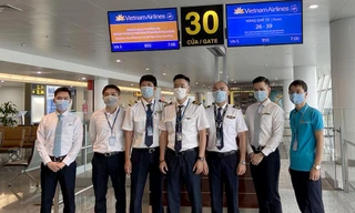 Bên trong chuyến bay đặc biệt đón lao động tại Guinea Xích đạo về nước