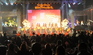 Đêm văn nghệ Xuân Quê hương 2012. Ảnh: Tuấn Nguyễn.