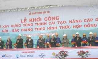 Phó Thủ tướng Vũ Đức Đam nhấn nút khởi công dự án.