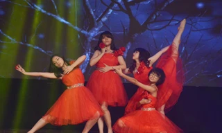 Teen Ams sôi động với 'Bóng tối của bình minh'