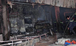 Hiện trường vụ cháy chợ Cầu Diễn.