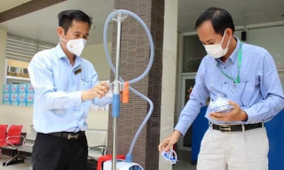 Nhiều mạnh thường quân khắp trong và ngoài nước đang nhiệt tình hưởng ứng cuộc vận động hỗ trợ tuyến đầu chống dịch Báo Tiền Phong phát động.