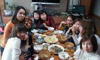 Bi hài chuyện… 'phường lấy chồng ngoại'