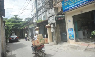 Sau nhiều năm chờ làm sổ đỏ, một phần đất của các hộ dân KTT Vận tải được xác định là đất lấn chiếm. Ảnh: K.N.