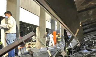 Nổ nhà chọc trời, gần 100 người thương vong