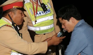 Phạt phó phòng giáo dục 35 triệu, tước bằng lái 23 tháng