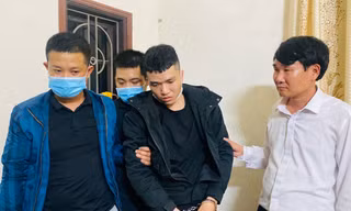 Bắt hai đối tượng tàng trữ hơn gần 12.500 viên ma tuý