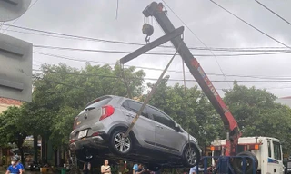 Mưa lớn khiến nhiều đường TP. Đồng Hới tê liệt