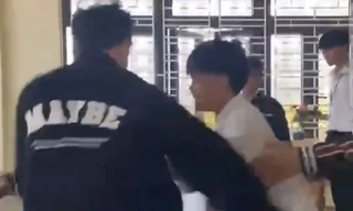 Quảng Bình: Buộc thôi học tạm thời 2 học sinh đánh bạn nhập viện