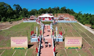 Đền tưởng niệm các Anh hùng Liệt sỹ tại trọng điểm Cà Roòng – ATP, Đường 20 Quyết Thắng 