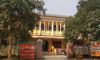 Toà án Nhân dân huyện Minh Hoá nơi ông Xướng và bà Cúc từng mây mưa trong giờ hành chính