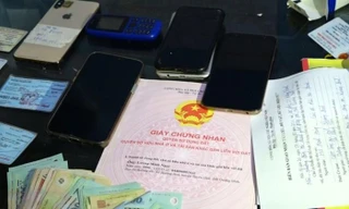 Giấy tờ thế chấp của các cá nhân để vay tiền.