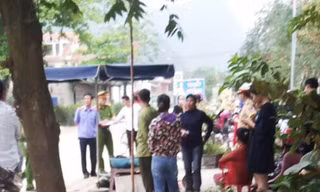 Cơ quan chức năng đang có mặt ở hiện trường để điều tra vụ việc