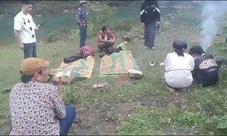 Rủ nhau bơi qua khe bắt cua, 2 thanh niên đuối nước tử vong