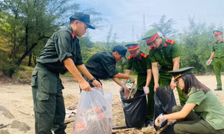 Tuổi trẻ Công an Quảng Bình vì biển đảo quê hương