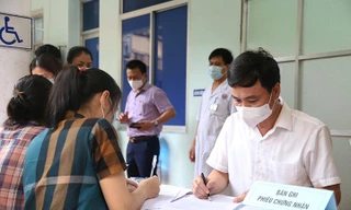 Khai báo y tế trước khi tiêm vắc xin phòng chống dịch Covid-19