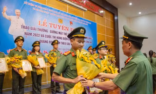 Lễ tuyên dương