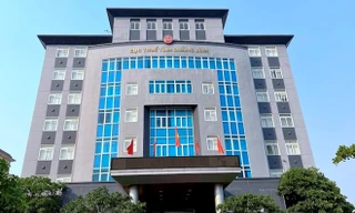 Mất số tiền lớn trong tài khoản sau khi cung cấp thông tin cho cán bộ thuế rởm 