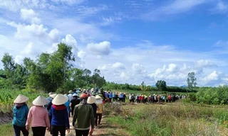 Người dân tiễn đưa 2 cháu nhỏ đuối nước thương tâm về nơi an nghỉ cuối cùng