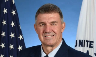 Đô đốc Karl L. Schultz, Tư lệnh lực lượng Tuần duyên Mỹ. (Ảnh: BNG Mỹ)