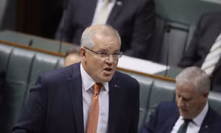 Thủ tướng Úc Scott Morrison phát biểu trước quốc hội Úc hôm 4/7. (Ảnh: AP)