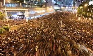 Tình hình biểu tình Hong Kong vẫn căng thẳng. (Ảnh: SCMP)