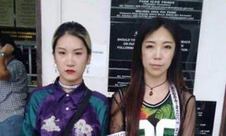 Hai nữ du khách Trung Quốc bị đuổi về nước sau khi nhảy múa trước một ngôi đền ở Malaysia. (Ảnh: SCMP)