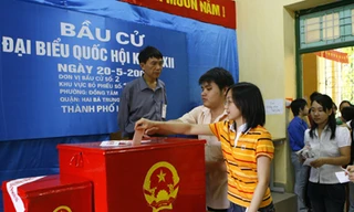SV Đại học Kinh tế Quốc dân bỏ phiếu bầu cử Quốc hội khóa XII