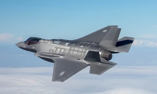 Một chiếc tiêm kích F-35