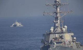 Nhóm tấn công do tàu sân bay USS John C. Stennis dẫn đầu. Ảnh: AP