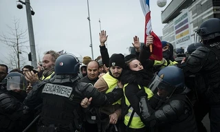 Cảnh sát Pháp chuẩn bị cho tình trạng bất ổn đêm giao thừa