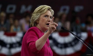 Ứng cử viên đảng Dân chủ Hillary Clinton đang hưởng lợi từ các nhà tài trợ của đảng Cộng hòa. Ảnh: Reuters