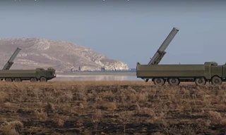 [VIDEO] Lực lượng tên lửa, pháo binh Nga thị uy sức mạnh