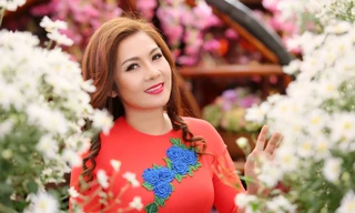 NSƯT Diệu Hương trình làng album Ca Huế