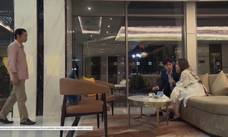 Ông Sơn bắt gặp Vũ đang thân mật với Nhã