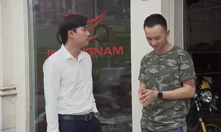 Vũ ghen vì Thư cười với người đàn ông lạ